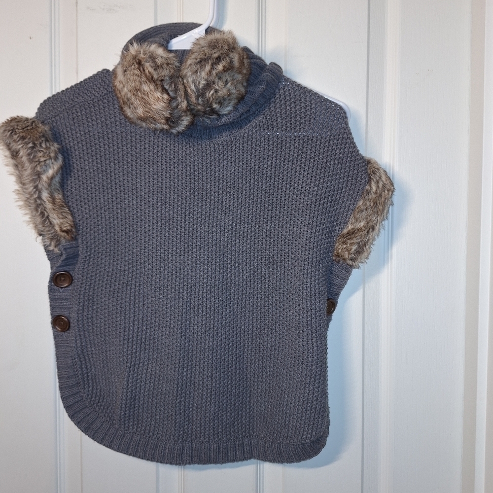 Aspen Kids Gray Sweater Poncho Small